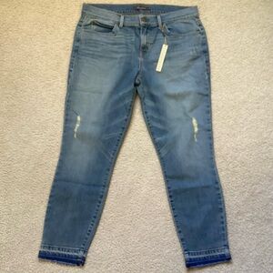 Level 99 Cropped Ankle Light Blue Distressed Jeans